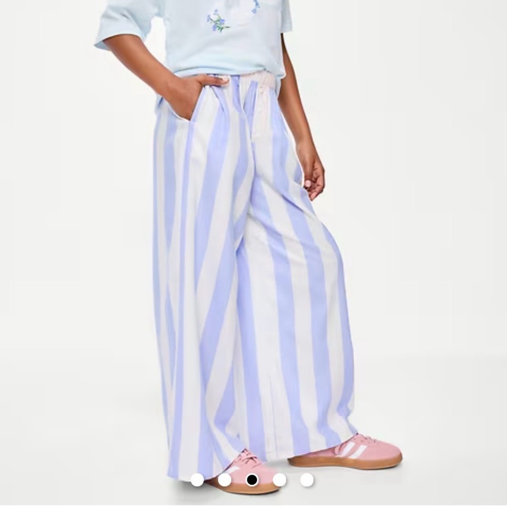 NWT Girls Size 10-12 (large) Old Navy Blue and White Striped Casual Pants